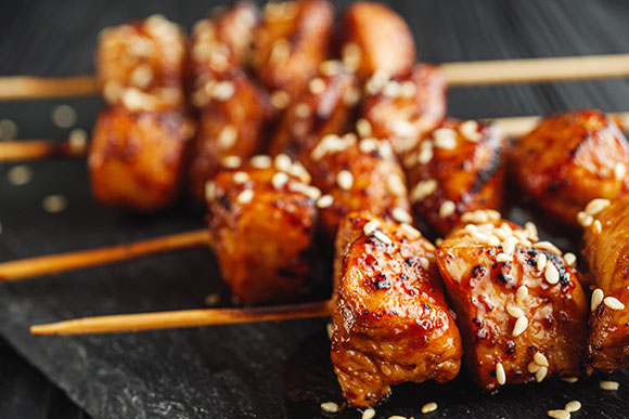 比内地鶏雌のもものたたきや原商店さんの厚揚げ